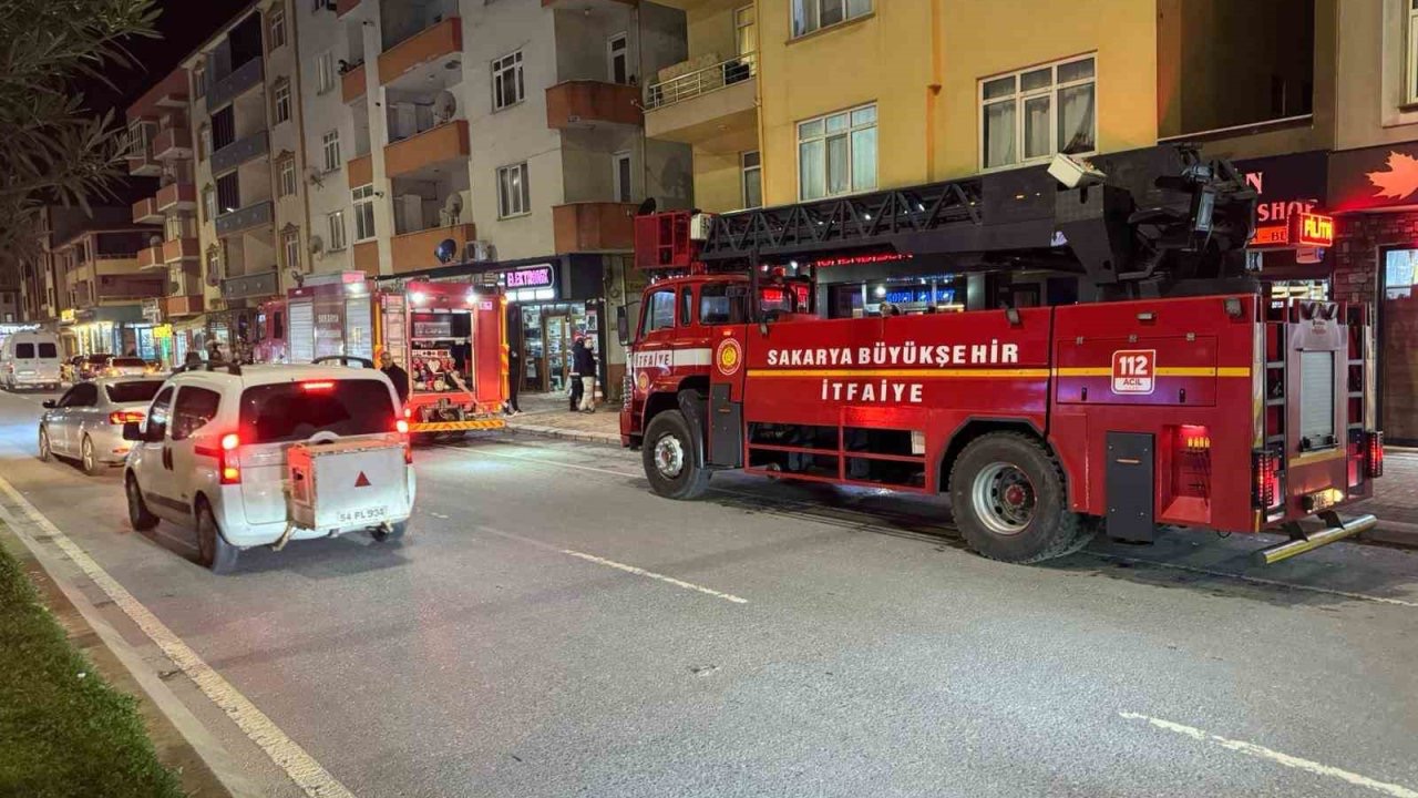 Baca temizliğinden çıkan dumanı yangın sanan vatandaşlar ortalığı ayağa kaldırdı