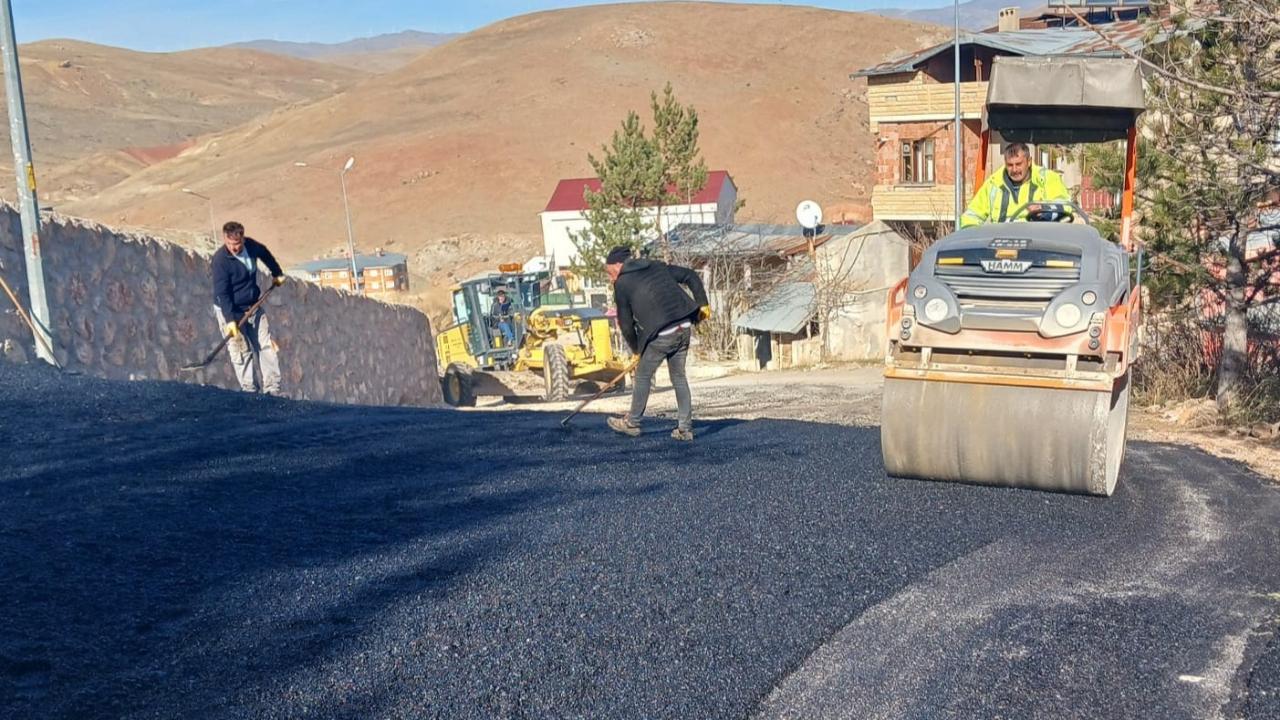 Bayburt Belediyesi: &quot;Biz bu şehri seviyoruz ve hizmette yorulmak bilmiyoruz!&quot;