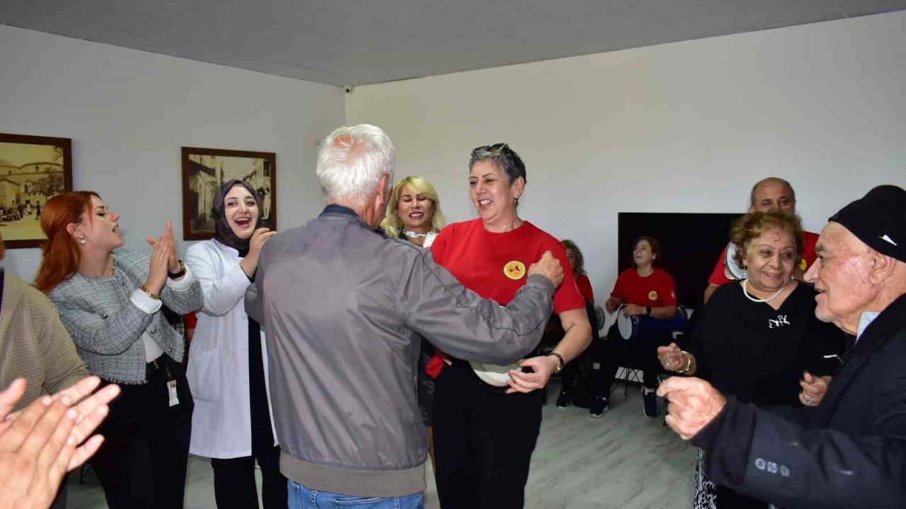 Bursa’da huzurevi sakinlerine moral konseri