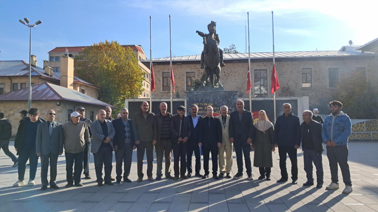 CHP: “Atatürk’ü eğitim sisteminden uzaklaştırmaya çalışıyorlar”