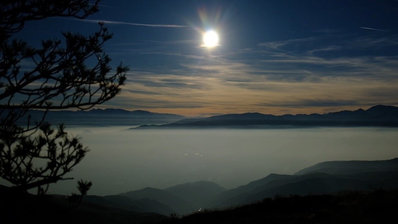 Erzincan Ovası &quot;Pamuk Denizine&quot; döndü: Keşiş Dağları’ndan eşsiz sis manzarası