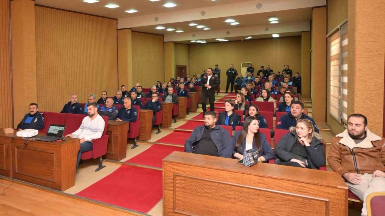 Esenyurt’ta personel için afet bilinci seferberliği