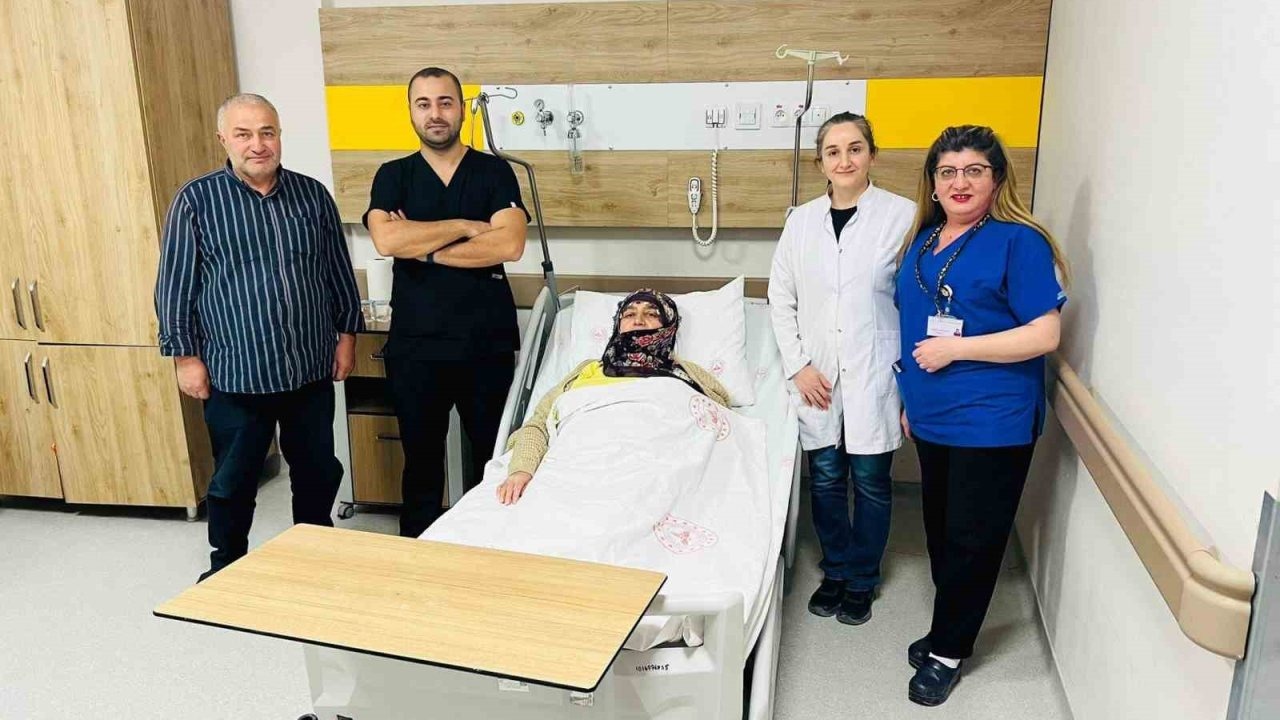 Genel cerrahi ekibinden çifte başarı