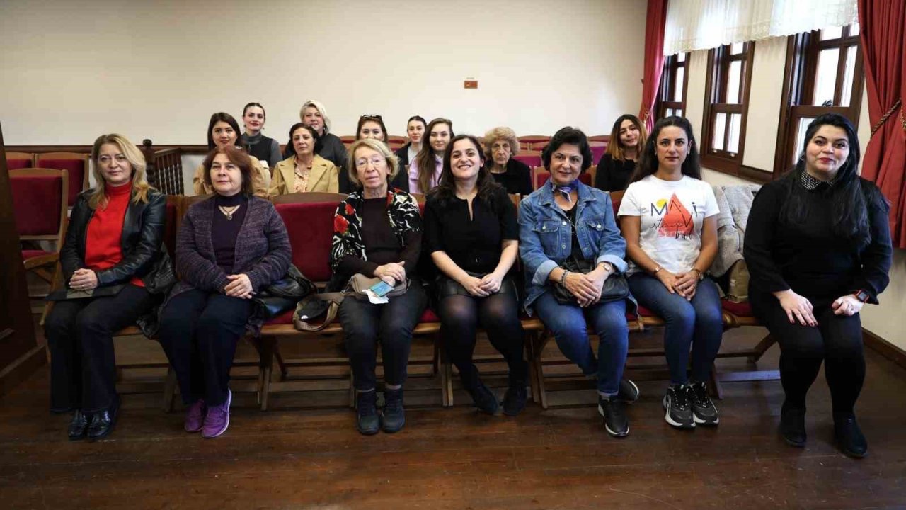 Kadınlar şiddetin türlerini Osmangazi’de öğrendi