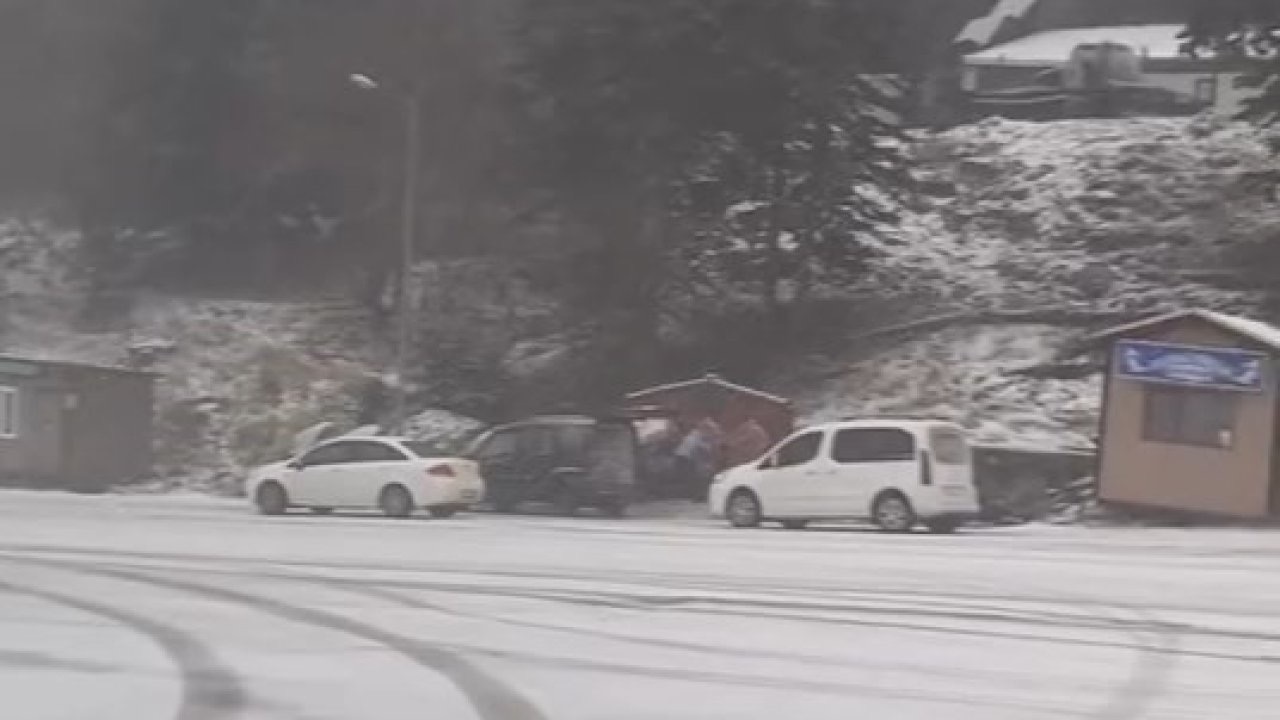 Uludağ’da kar yağışı etkisini gösterdi