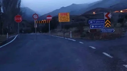 Köy yollarında ulaşıma kar engeli