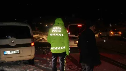 Kar ve tipi nedeniyle Sakaltutan, Kızıldağ ve Ahmediye Geçitlerinde yol ulaşıma kapandı