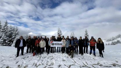 Gümüşhane’de kartpostallık manzara eşliğinde doğa yürüyüşü