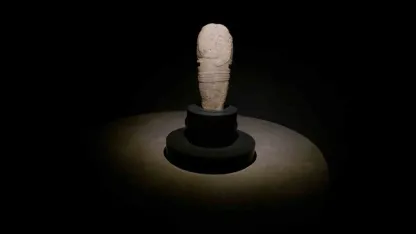 Taş Baba Heykeli ilgi odağı