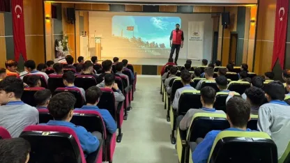 Meslek lisesi öğrencileri bilgilendirildi