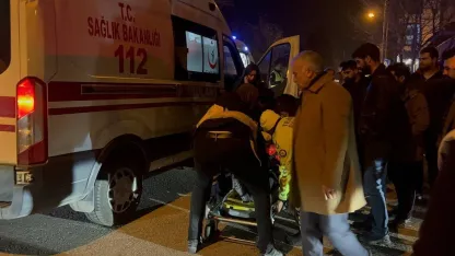 Erzincan’da iki otomobil çarpıştı: 5 yaralı