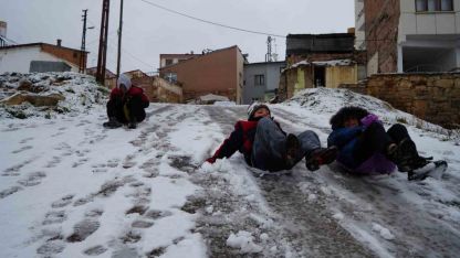 Bayburt’ta termometreler eksi 18’i gördü