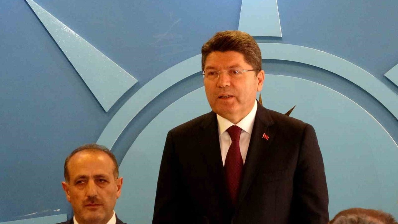 Adalet Bakanı Tunç: &quot;Terörsüz Türkiye sürecini sabote etmek isteyenlere karşı uyanık olacağız&quot;