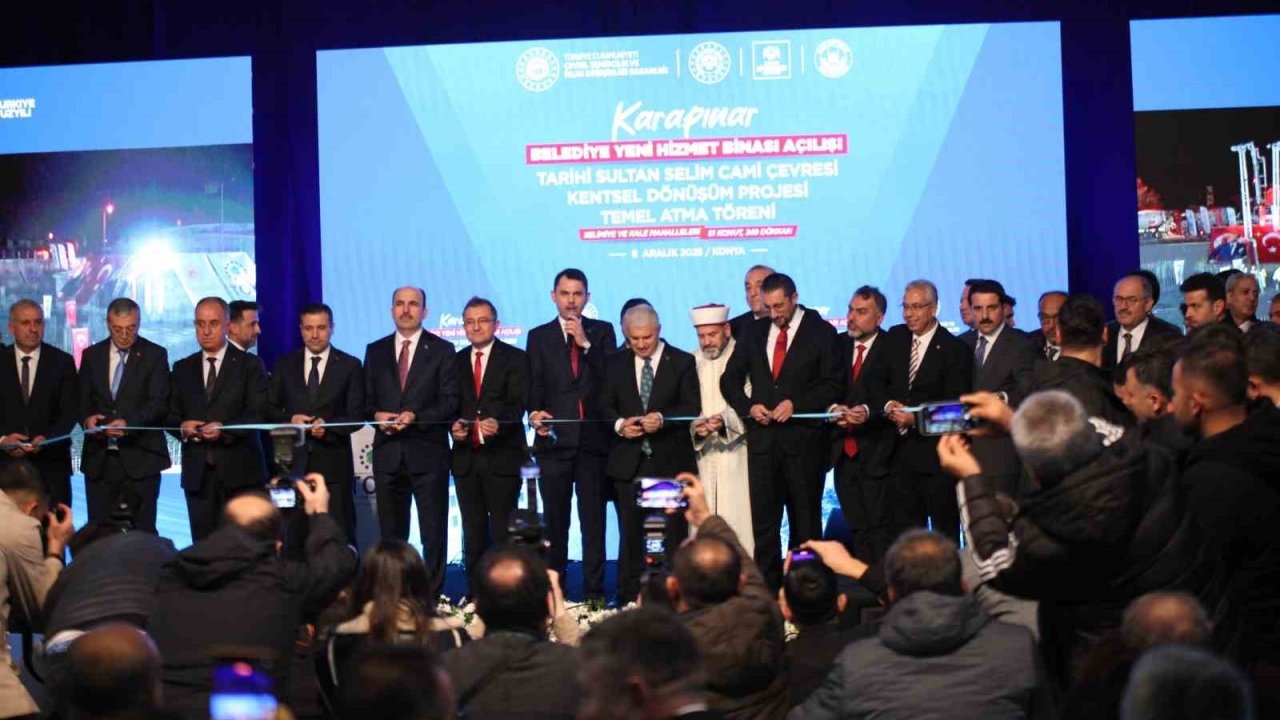 Bakan Kurum: &quot;350 bin yuvamızın anahtarlarını teslim ettik, 453 bin konutumuzu da yıl sonuna kadar tamamlayacağız&quot;