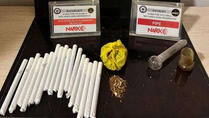 Bayburt’ta Narkotik Operasyonu: İki Şüpheli Yakalandı