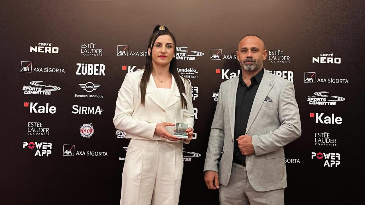 Boğaziçi Üniversitesi’nden Elif Turhan’a anlamlı ödül