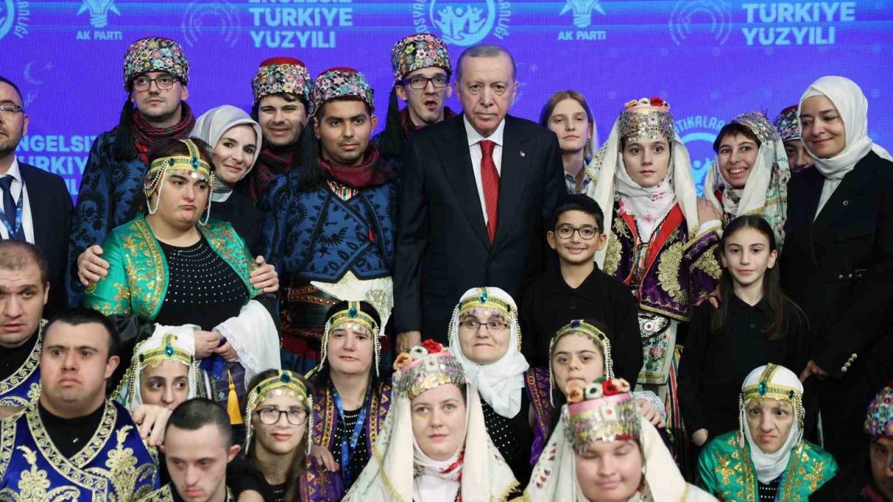 Cumhurbaşkanı Erdoğan: &quot;Engelli vatandaşlarımızın sorunlarını çözüme ulaştırmak birincil önceliğimizdir&quot;