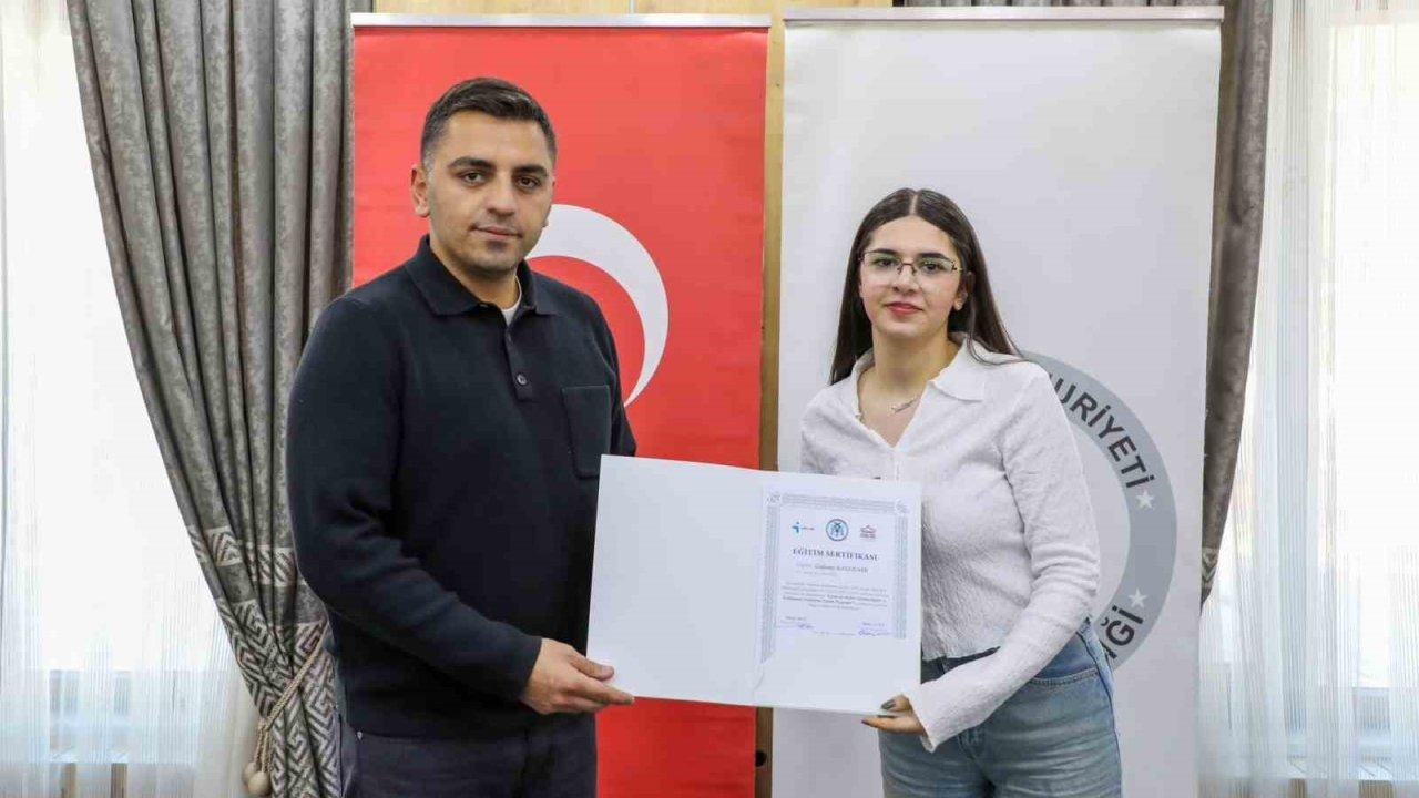 Erzincan’da kadın girişimcilere yönelik sertifika programı tamamlandı