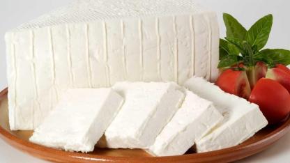 Her gün beyaz peynir yerseniz ne olur: vücut üzerindeki başlıca etkileri