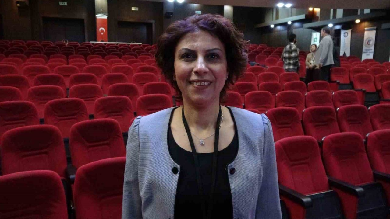 Prof. Dr. Arzu Fırat Ersoy: &quot;100 yıllık afet bilinci çok başarılı olmadığımızı anlatıyor&quot;