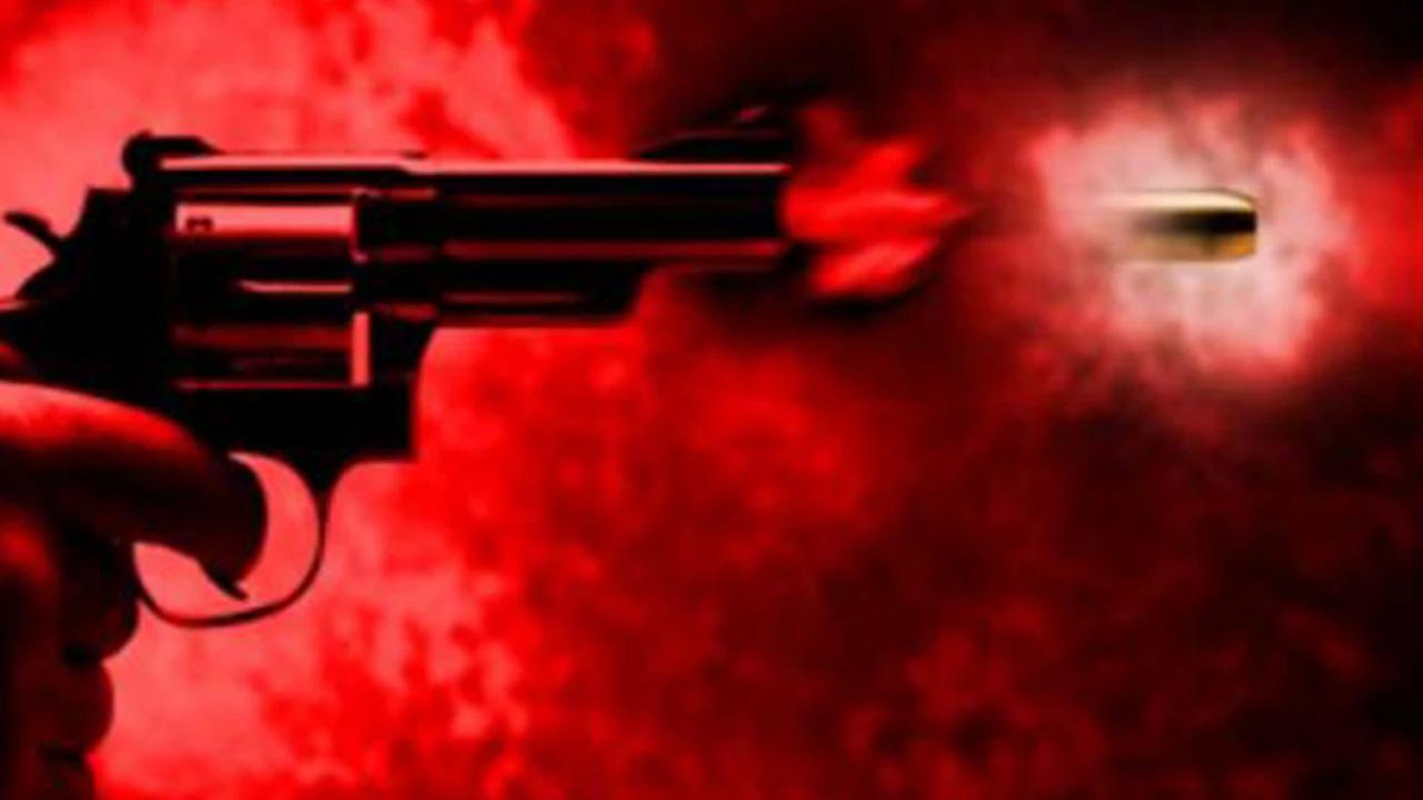 Salkımsu köyünde yaşanan ilginç olayda silah patladı!