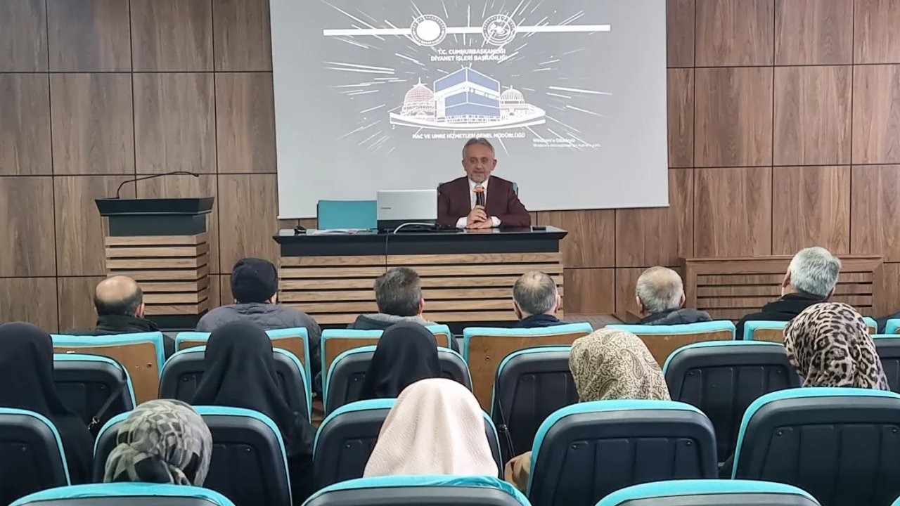 Umrecilere hazırlık eğitimi verildi