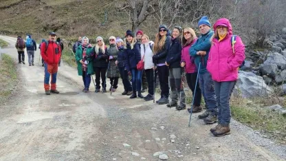 Asmasu Şelalesi’ne yürüdüler