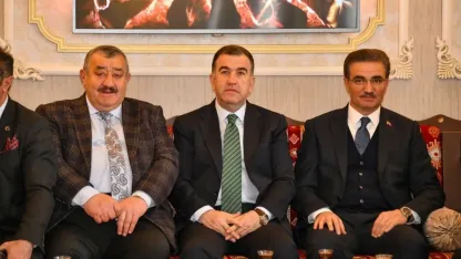 Bayburt ve Gümüşhane valileri havalimanı için bir araya geldi