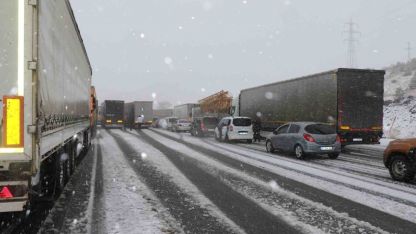 Bayburt için kuvvetli kar ve fırtına uyarısı