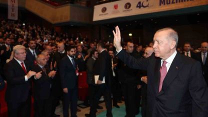 Cumhurbaşkanı Erdoğan: "Muhalefet bir avuç rant şebekesinin gündemine hapsoldu