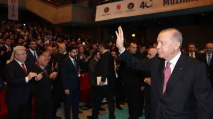Cumhurbaşkanı Erdoğan: "Muhalefet bir avuç rant şebekesinin gündemine hapsoldu