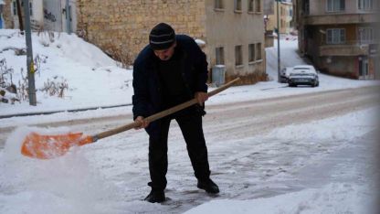 Kar yağışı aralıklarla devam ediyor