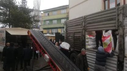 Binlerce çuval yem dağıtımı başladı!