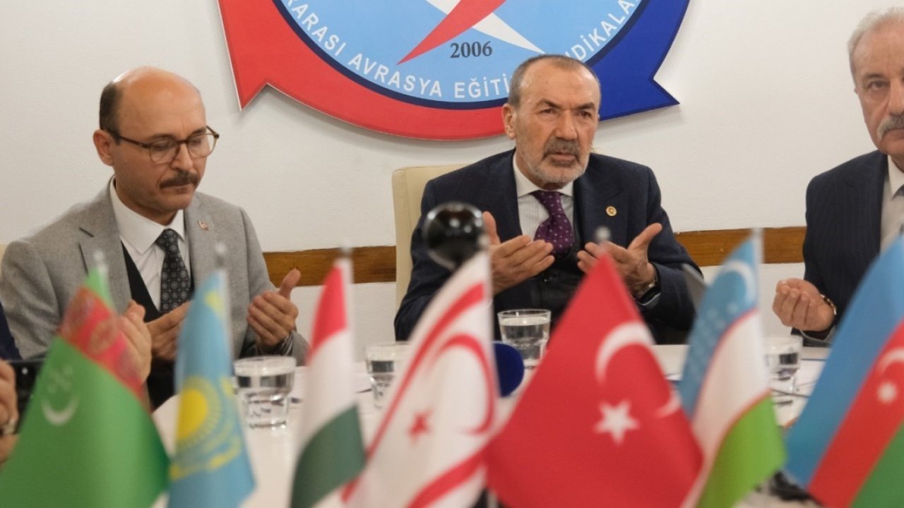 Türk Eğitim-Sen’den 250 Türkmen gencine akademik Türkçe eğitimi