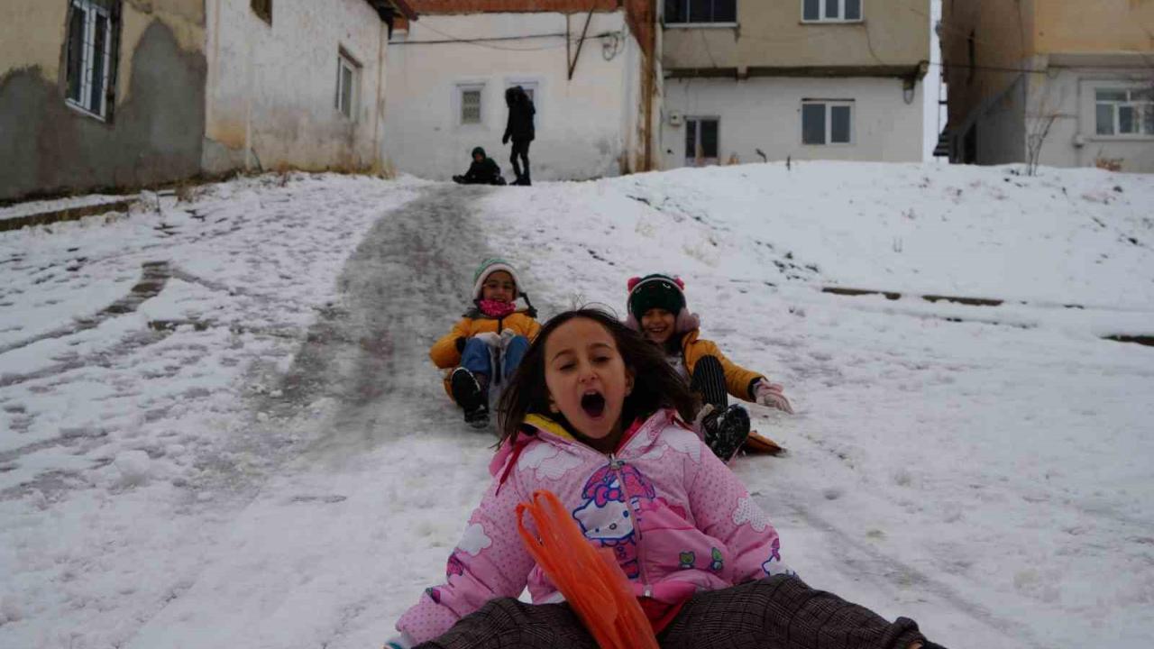 Yarın okullar tatil mi?