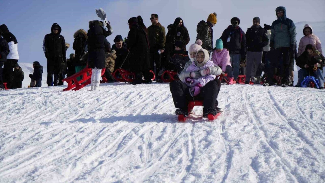 Zigana Kayak Merkezi’nde sömestr tatiliyle birlikte yoğunluk yaşandı