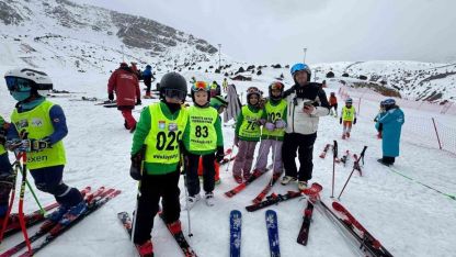 Ergan Dağı Kayak Merkezi’nde yarışma heyecanı başladı