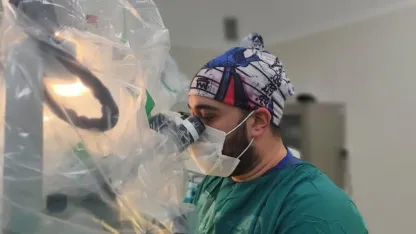 Bel kayması şikâyetiyle gitti, sağlığına "Gülen yüz"le kavuştu