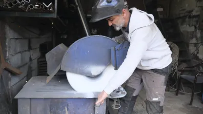 Erzincan’da çobanlıktan demir ustalığına uzanan bir başarı hikâyesi