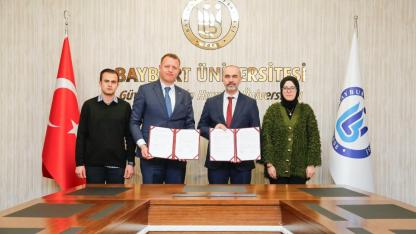 Akademik geleceğe TÜGVA ve üniversite imzası