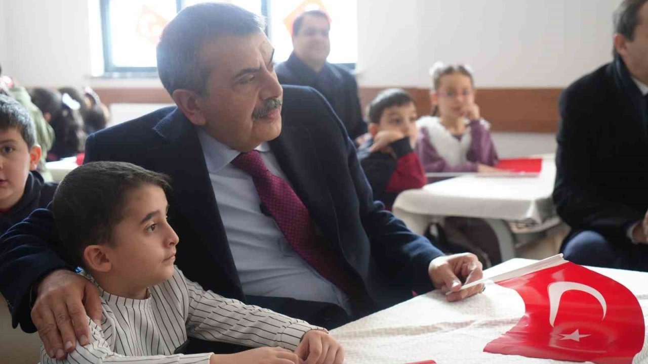 Bakan Tekin, "Kimsenin dini inancını sorgulamadık"