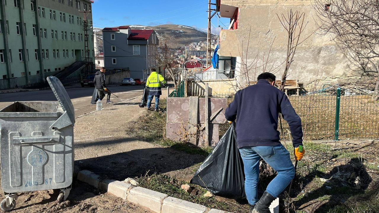 Belediye ekiplerinden mahallelerde temizlik seferberliği