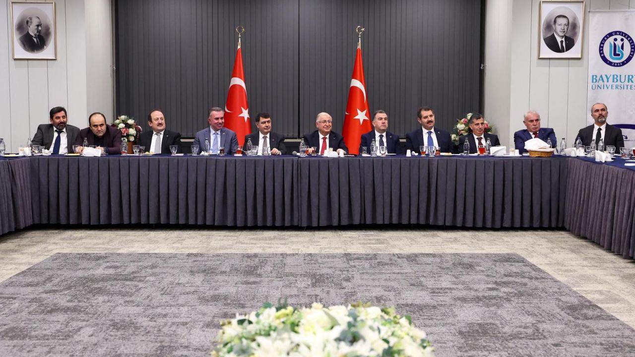 BÜKAV’ın geleneksel iftarında Ankara’da Bayburt rüzgârı esti!