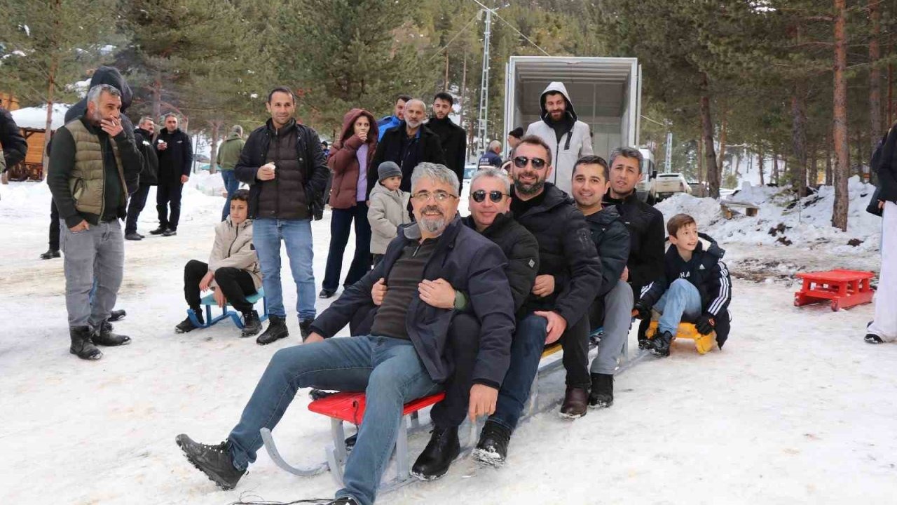 Erzurum’da kızaklarla kıyasıya yarış