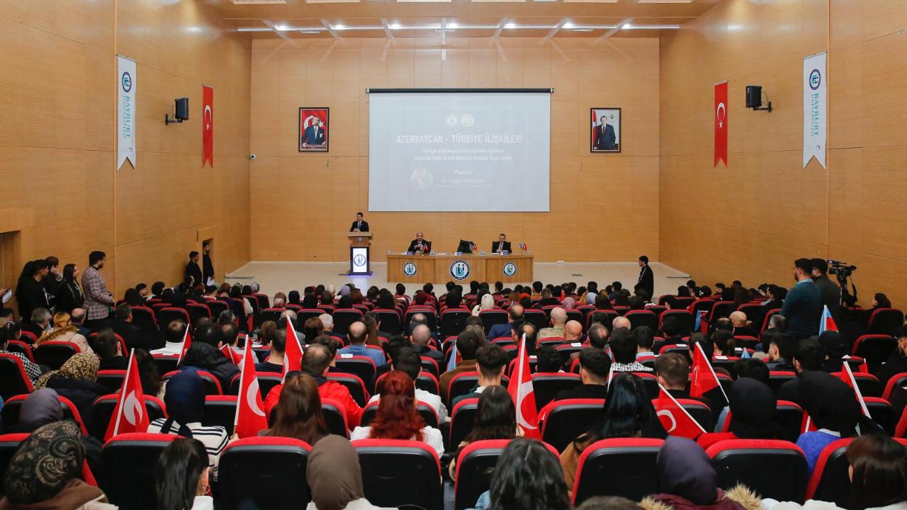 Gönül köprüleri bilimle güçleniyor: Bayburt’ta kardeşlik paneli…