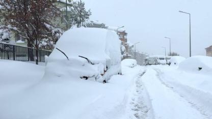 Soğuk hava kar yağışıyla birleşiyor!