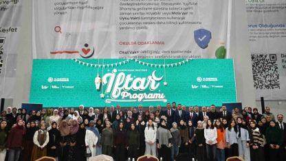 Bakan Uraloğlu: "15 yaşından küçük çocuklar sosyal paylaşım sitelerinde hesap açamayacak"