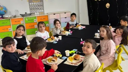 Anaokulu öğrencilerine tekne orucuyla Ramazan anlatıldı