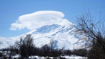 Munzur Dağı’nda mercek bulutu oluştu