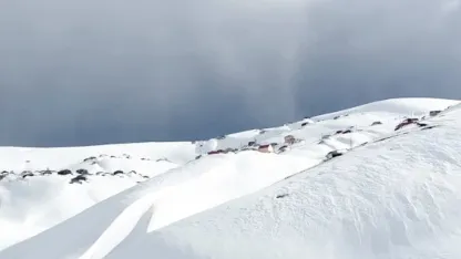 Bu kez çatıdan girdi